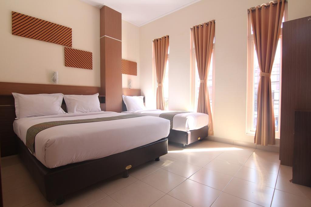 Hotel Pules Jogjacarta Quarto foto